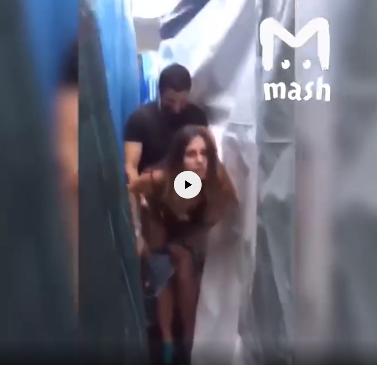 Источник: Mash. P.s. извините, но видео мы выкладывать не стали по морально-этическим соображениям. 