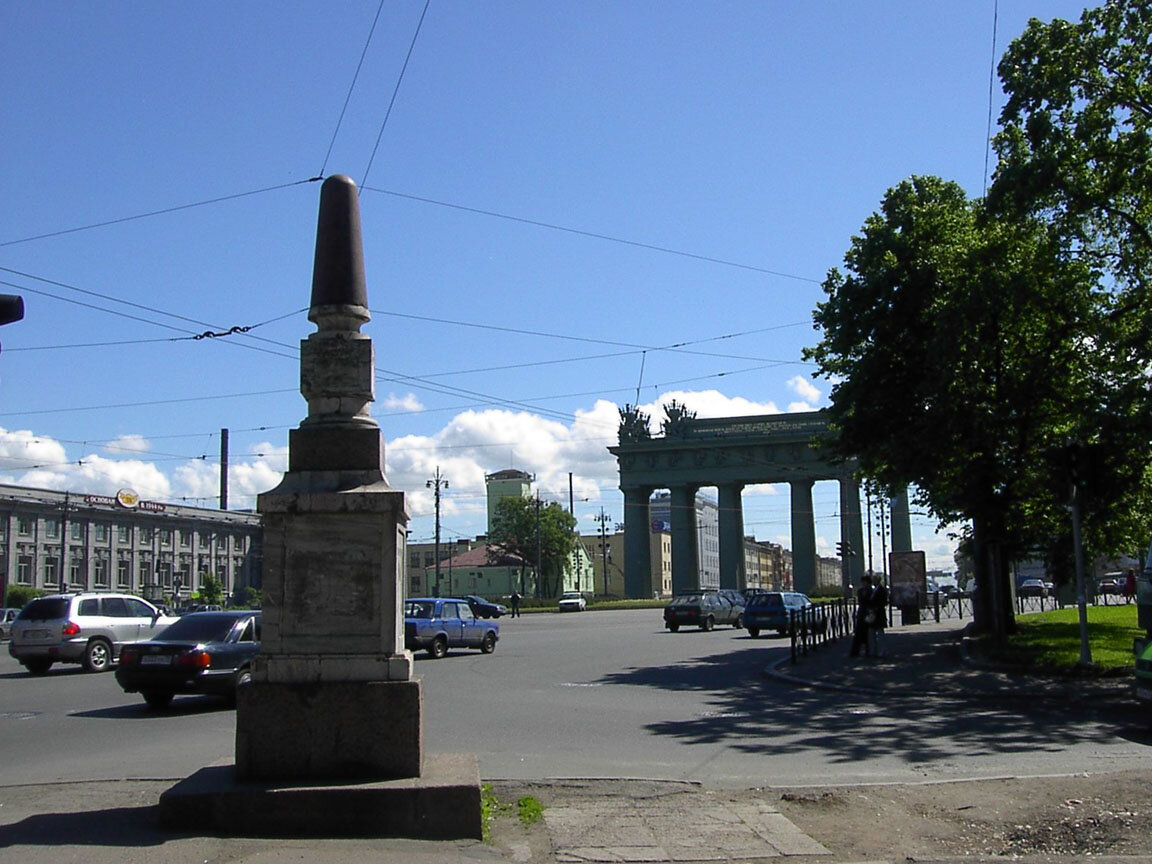 Верстовые столбы в санкт петербурге фото