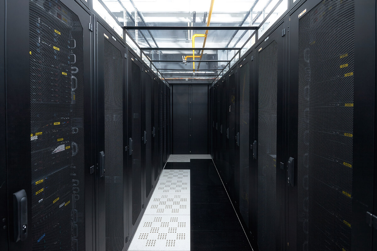 Центр обработки данных создание. STOREDATA ЦОД. Контейнерный ЦОД Huawei. DATASPACE ЦОД. ЦОД Дубна.
