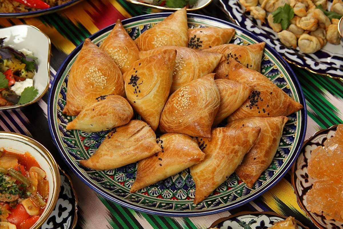Плов манты лагман самса