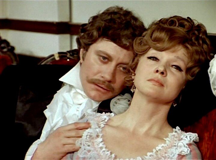 Кадр из фильма «Соломенная шляпка» (1974). Скриншот. Источник - YouTube. 