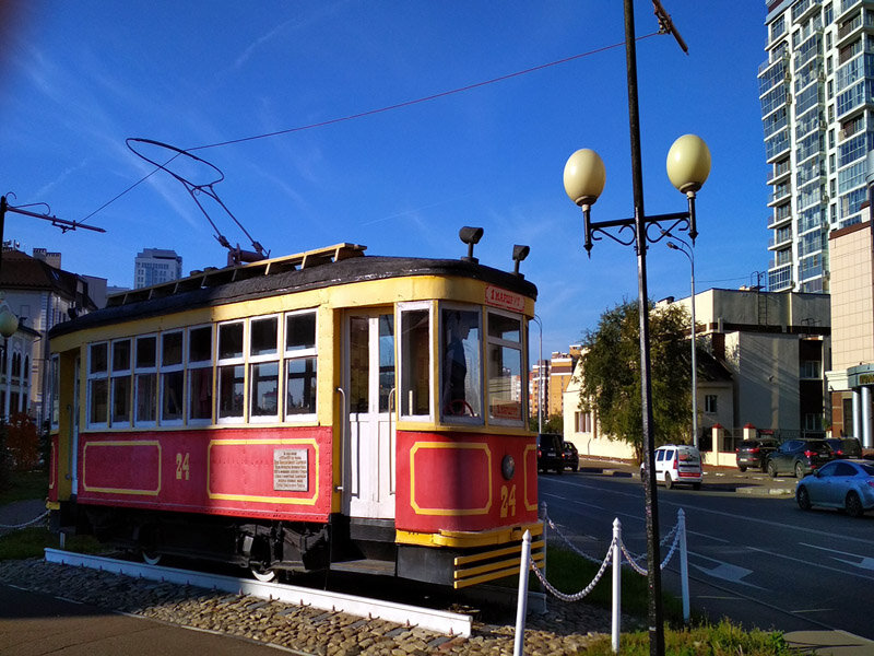 Памятник первому трамваю