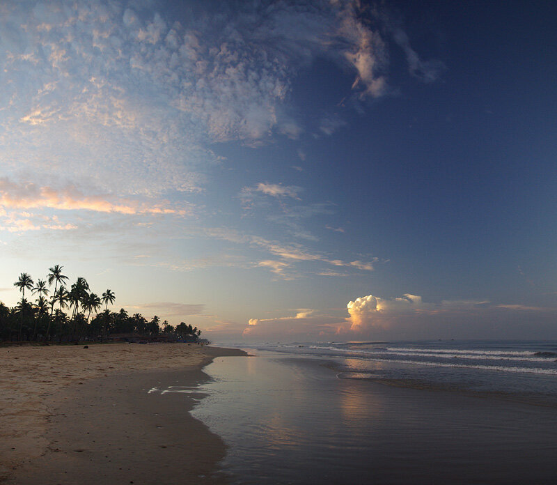 Индийский океан в индии. Пляж Колва Гоа. Индийский океан Гоа Морджим. Южное Гоа океан. Море в Южном Гоа.