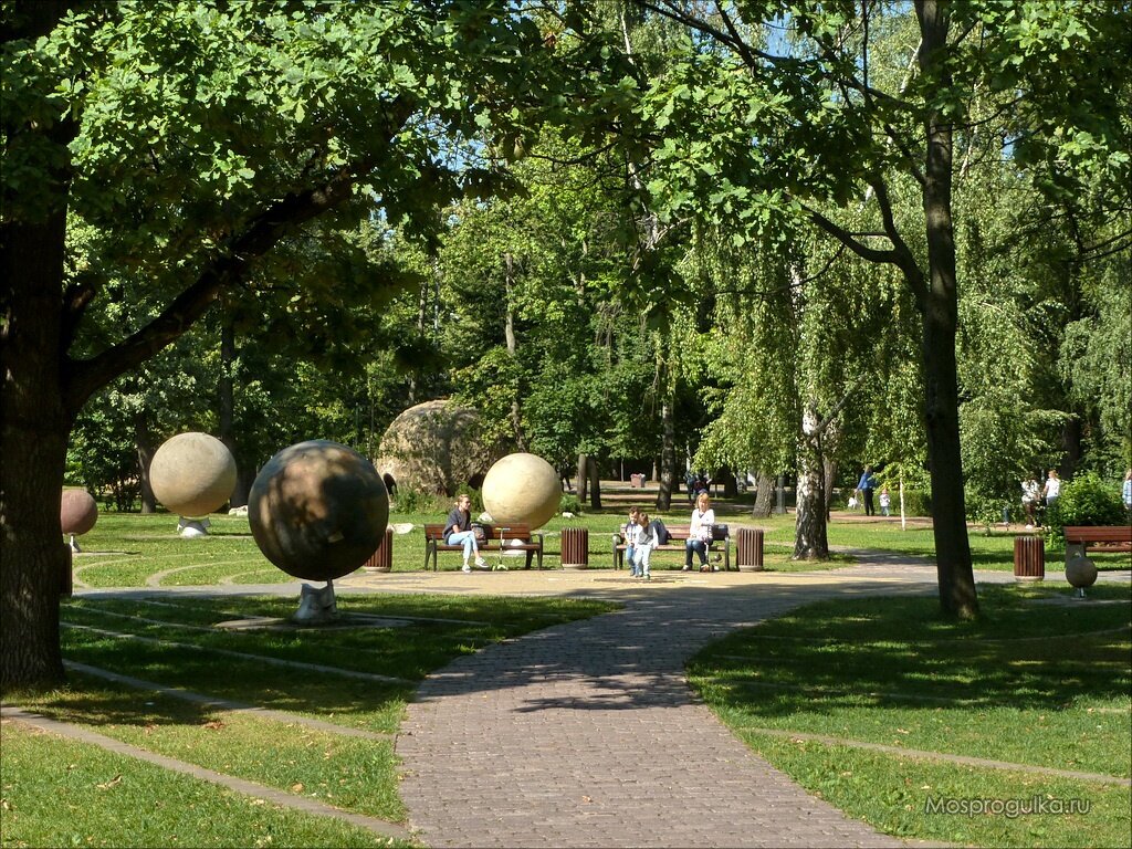 пкио «сокольники» в москве. парк горького сокольники. парк сокольники москва. парк сокольники. черешчатый дуб калуга.