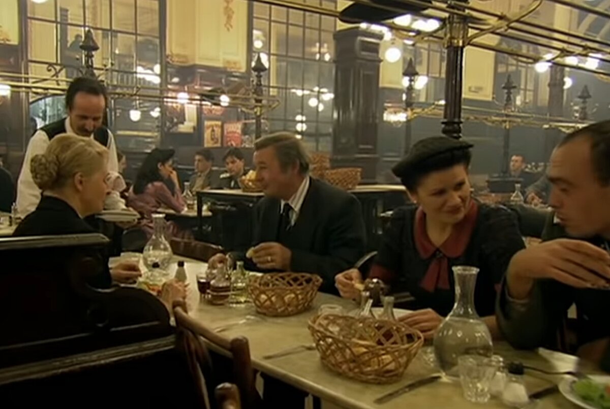 Кадр из фильма "Красная Капелла".