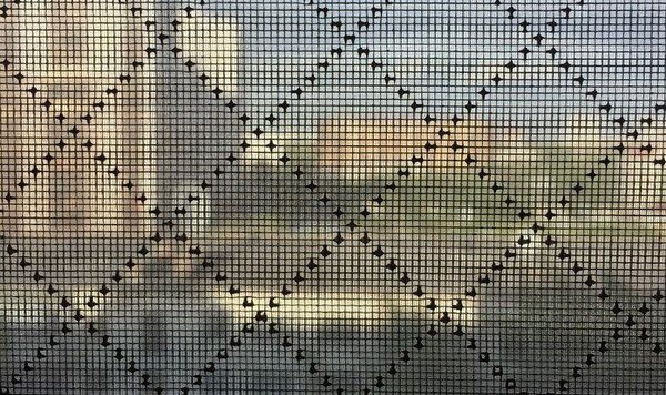 Так выглядит фильтрующая оконная мембрана CleanAir из нановолокна