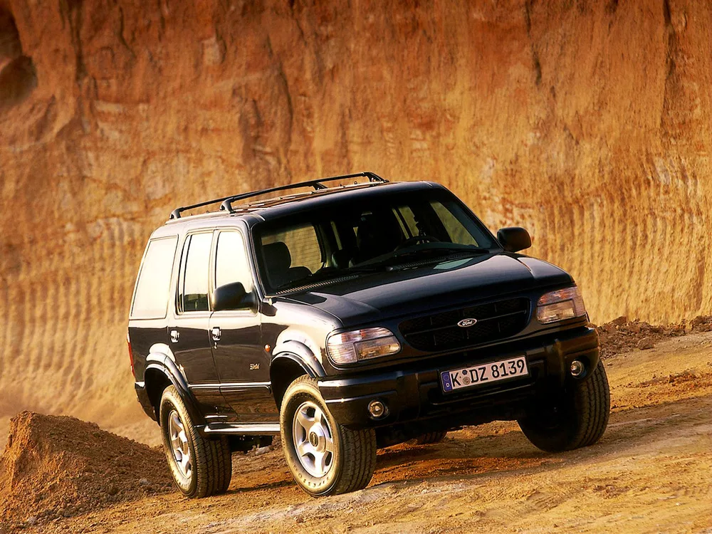 Внедорожники 90 х. Ford Explorer внедорожник 1995. Форд эксплорер 1995. Ford Explorer u2. Джип Форд эксплорер 2000.