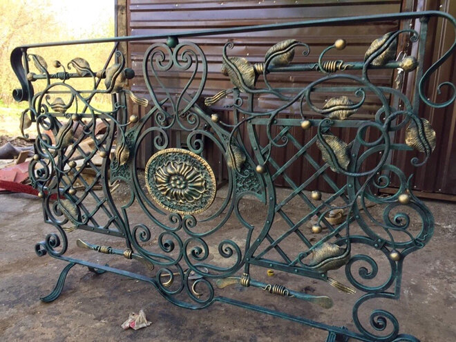 Как покрасить кованые изделия под старину | "GidPoMiru" | Дзен