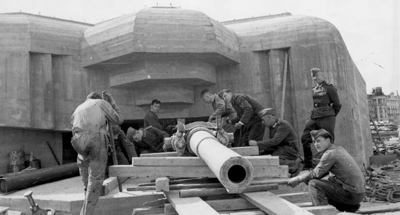 Строительство оружейного бункера. Север Франции, 1943 г. Фото: Bundesarchiv