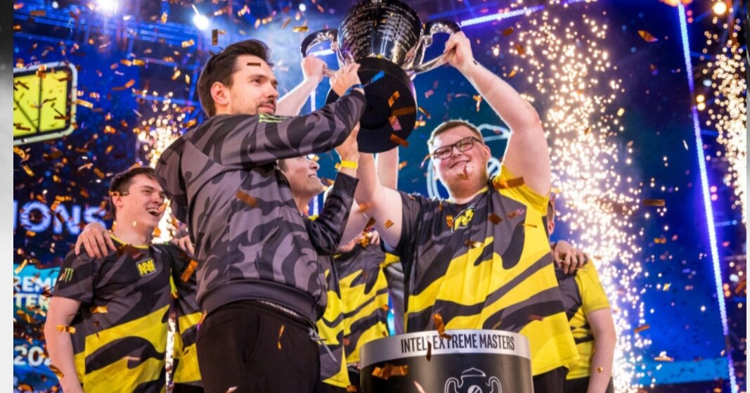 Команда Natus Vincere присоединилась к гонке за премией Intel Grand Slam S3 в размере $1,000,000, став чемпионом накануне завершившегося IEM Katowice 2020. В текущем сезоне претендентами на солидное денежное вознаграждение уже ранее стали Liquid, Evil Genuises, fnatic, Astralis и mousesports.

Для победы в Intel Grand Slam S3 необходимо добыть шесть трофеев из десяти к ряду турниров серий ESL One, Intel Extreme Masters, DreamHack Masters и ESL Pro League. Отсчет ведется отдельно для каждой команды-участницы. Больше шансов выиграть получают чемпионы IEM Katowice, ESL One Cologne и потенциальных мейджоров от ESL и DreamHack, которым для получения вознаграждения необходимо будет победить лишь в еще трех турнирах в рамках "десятки".

Результаты Intel Grand Slam S3:

IEM Chicago 2019 –  Liquid
ESL One New York 2019 –  Evil Genuises
DreamHack Masters Malmo 2019 –  fnatic
IEM Beijing 2019 –  Astralis
ESL Pro League S10 Finals –  mousesports
IEM Katowice 2020 –  Natus Vincere
ESL Pro League S11 – 16 марта – 12 апреля
ESL One Rio 2020 – 11-24 мая
DreamHack Masters Jonkoping 2020 – 9-14 июня
ESL One Cologne 2020 – 6-12 июля
IEM Melbourne 2020 – 17-23 августа
ESL Pro League S12 – 31 августа – 11 октября