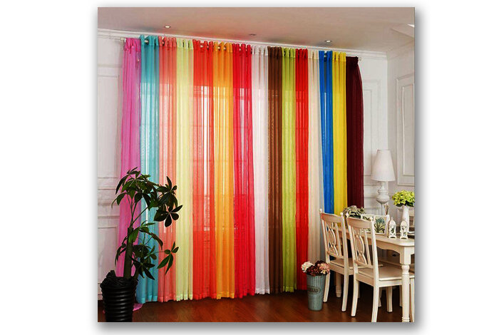 Сейчас такой огромный выбор штор, что неопытному глазу бывает трудно подобрать оптимальный вариант для своей квартиры.