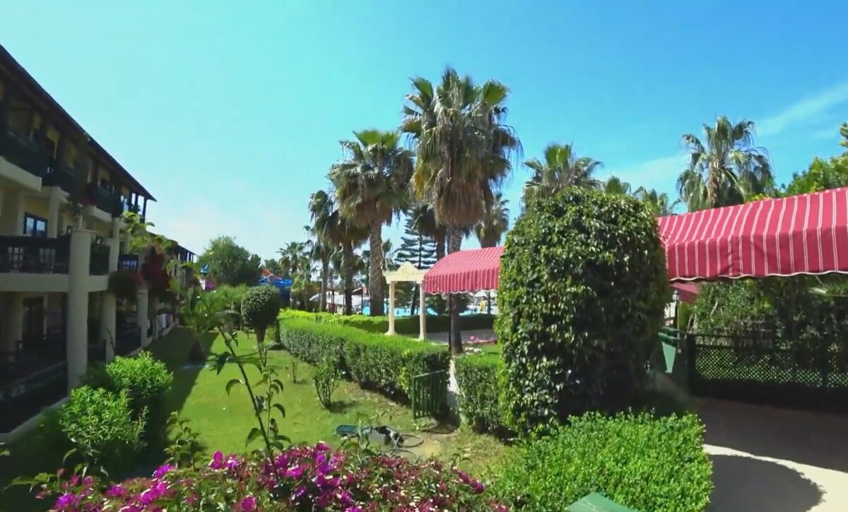 Отель  Incekum Beach Resort 5*