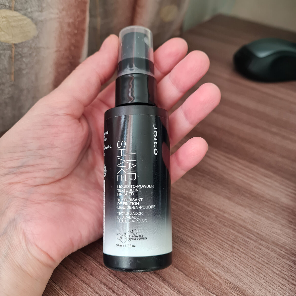 Фото автора. Моя пудра для волос от Joico. 