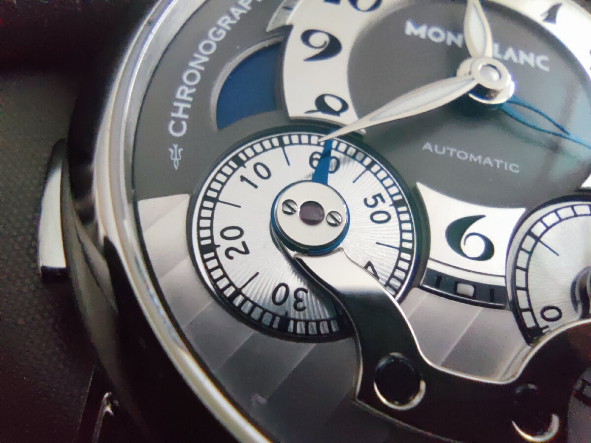 Секундный счетчик хронографа