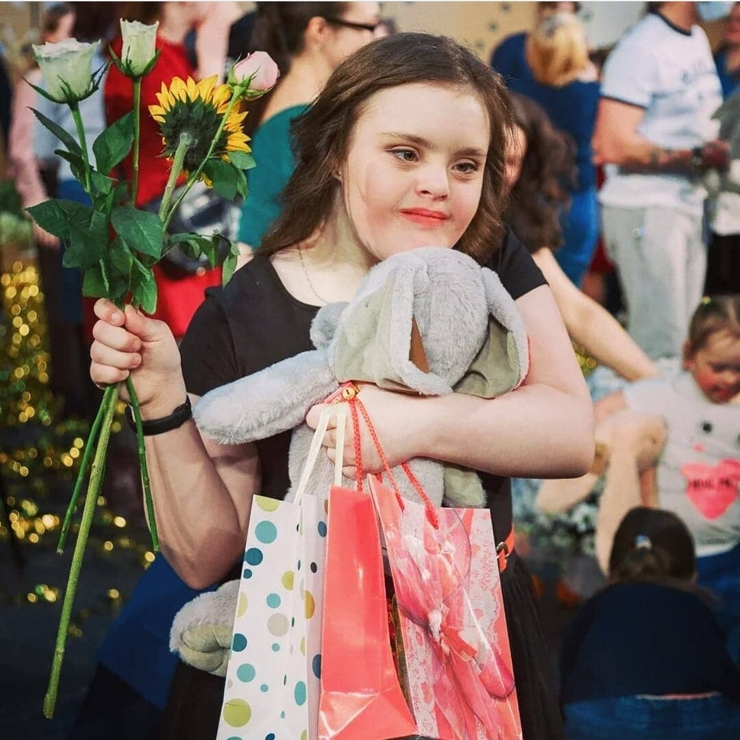 Валерия, ей 16