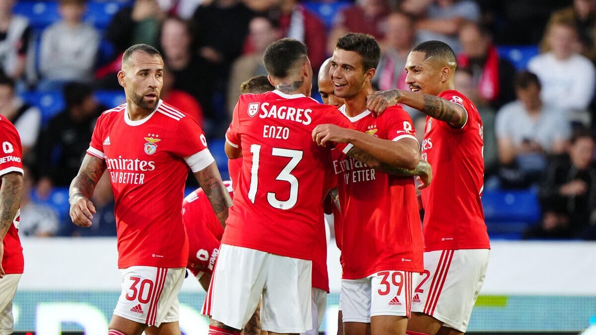    Футболисты "Бенфики"© AFP 2022 / BO AMSTRUP