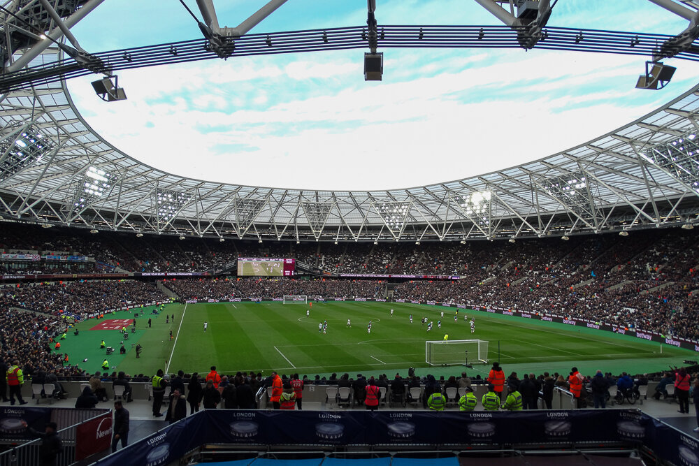 После ничьих 1:1 в начале сезона Премьер-лиги 2023-24 «Вест Хэм Юнайтед» и «Челси» встретятся в лондонском дерби в воскресенье днем на лондонском стадионе.
