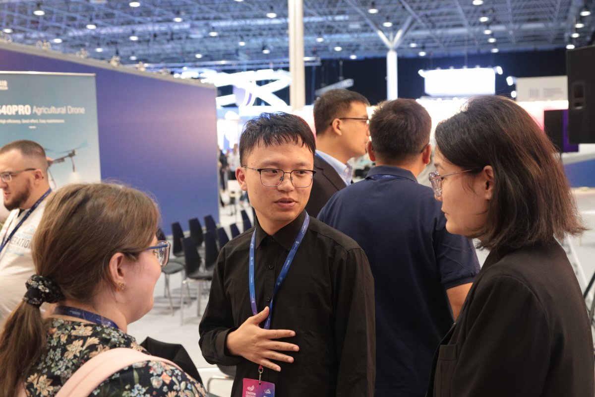    Китайцы показали разработки в БПЛА на «Технопроме-2023» в Новосибирске