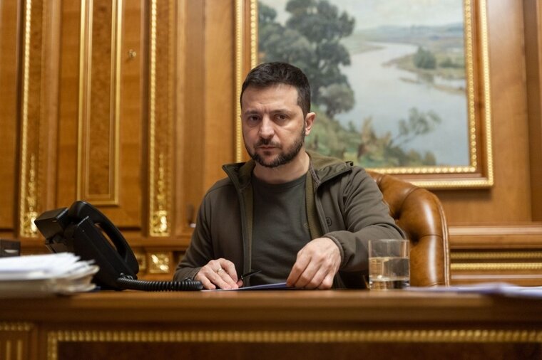    Зеленский поручил Умерову разработать новую философию отношения к украинским военным