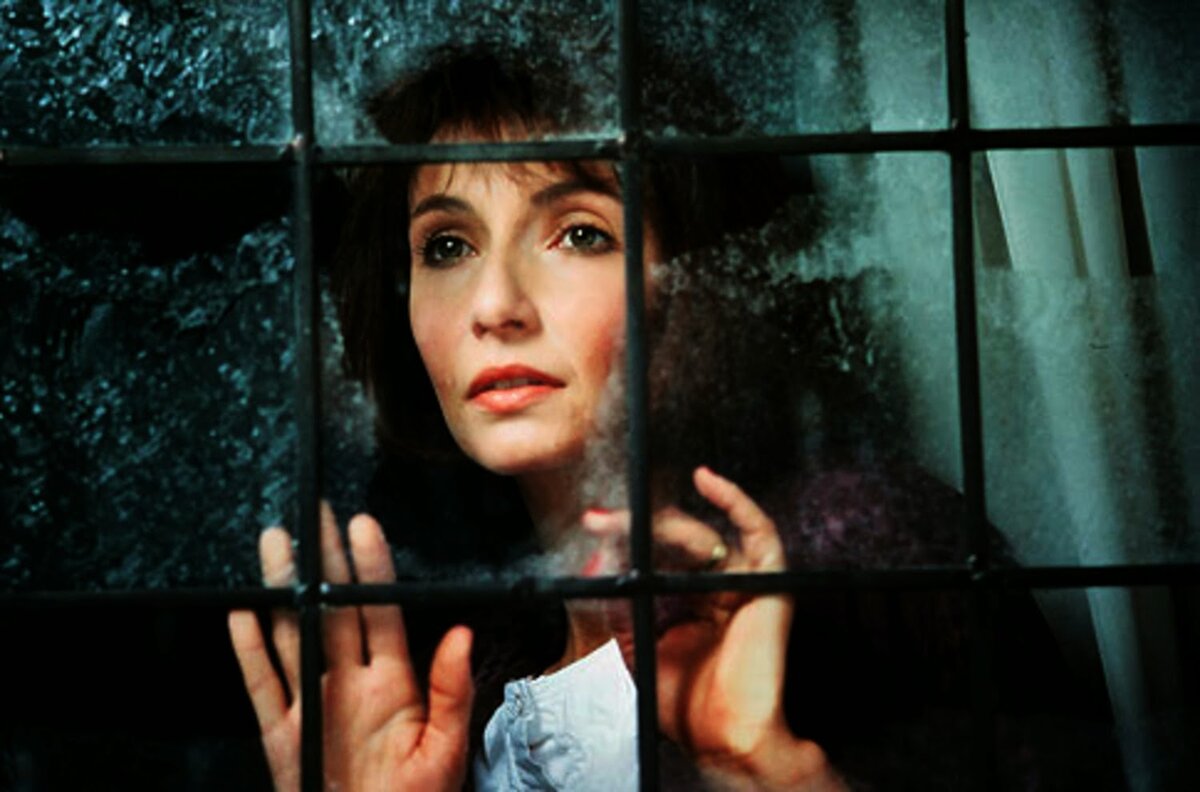 Кадр из фильма "В зимнюю стужу" (1987)