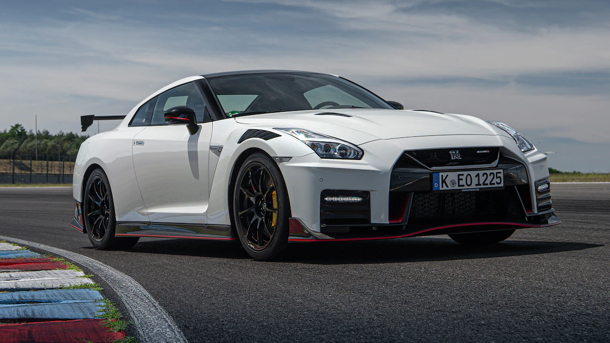 2020 NISSAN GT-R NISMO: ИСКУССТВО НЕПРЕРЫВНОГО УЛУЧШЕНИЯ | art.s1m89 | Дзен