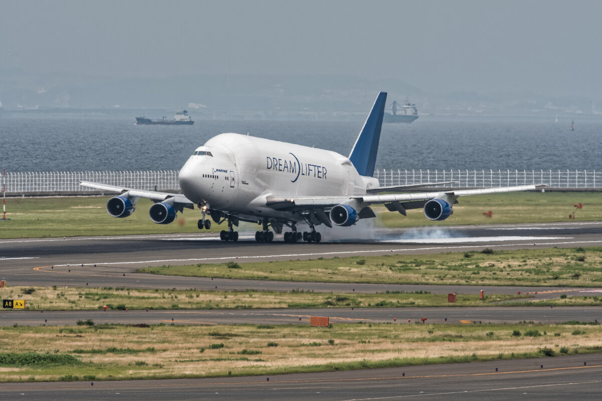747 Dreamlifter