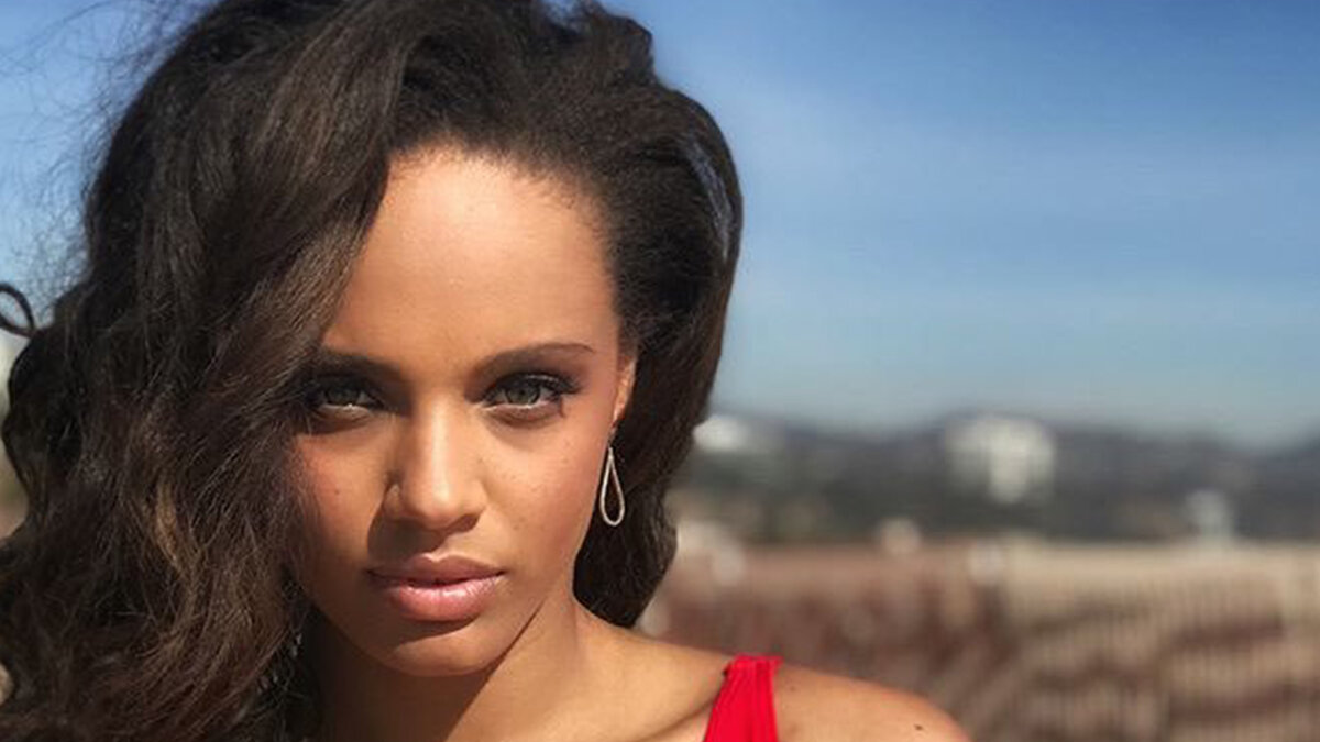 Подружка Мбаппе во всей красе