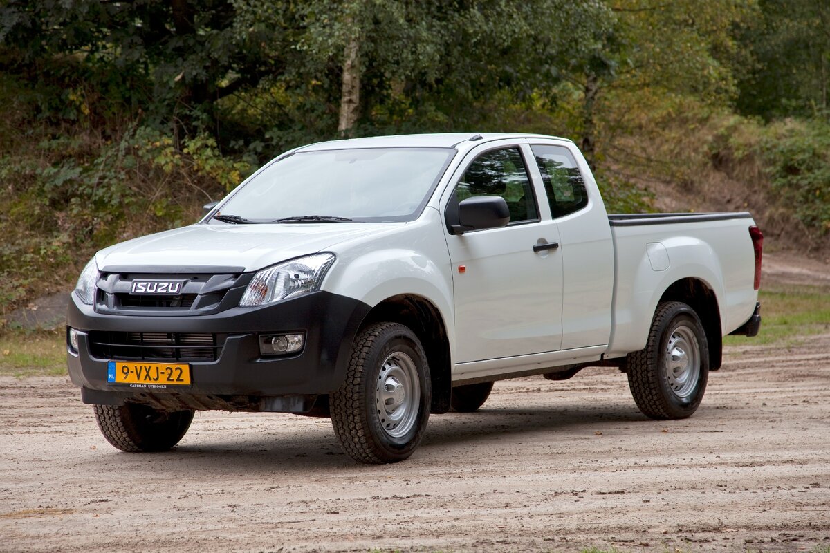 Eng oddiy D-Max Extended (kengaytirilgan) kabinali 