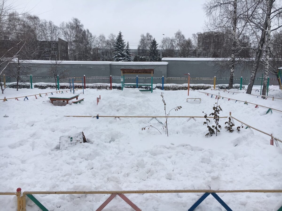 площадка в садике у сына!