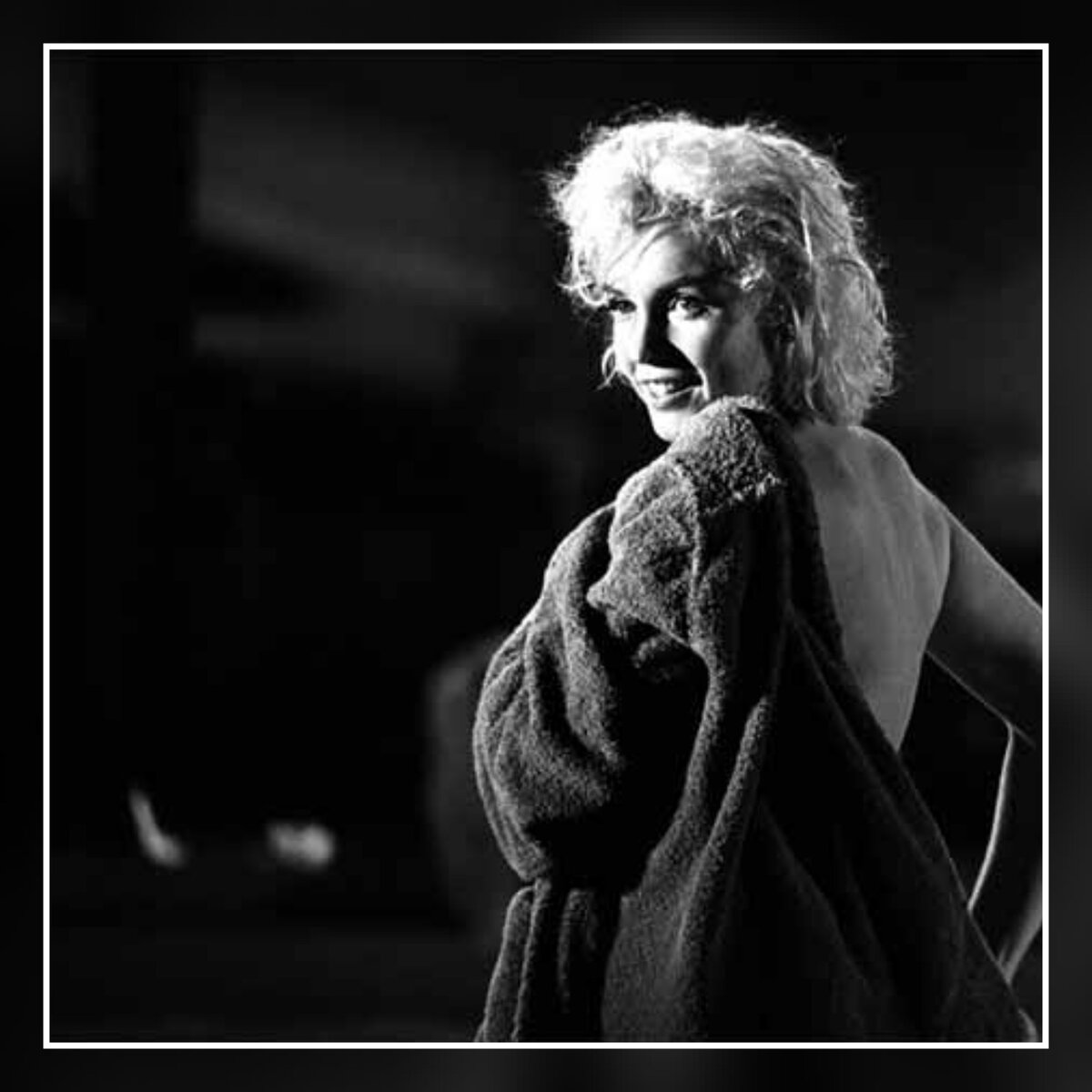 На съёмках фильма "Что-то должно случиться". 1962 год