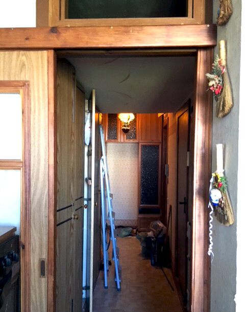 И что видим? Что на самом деле ничего хорошего.Тут не только в кухне а и вообще требуется все менять