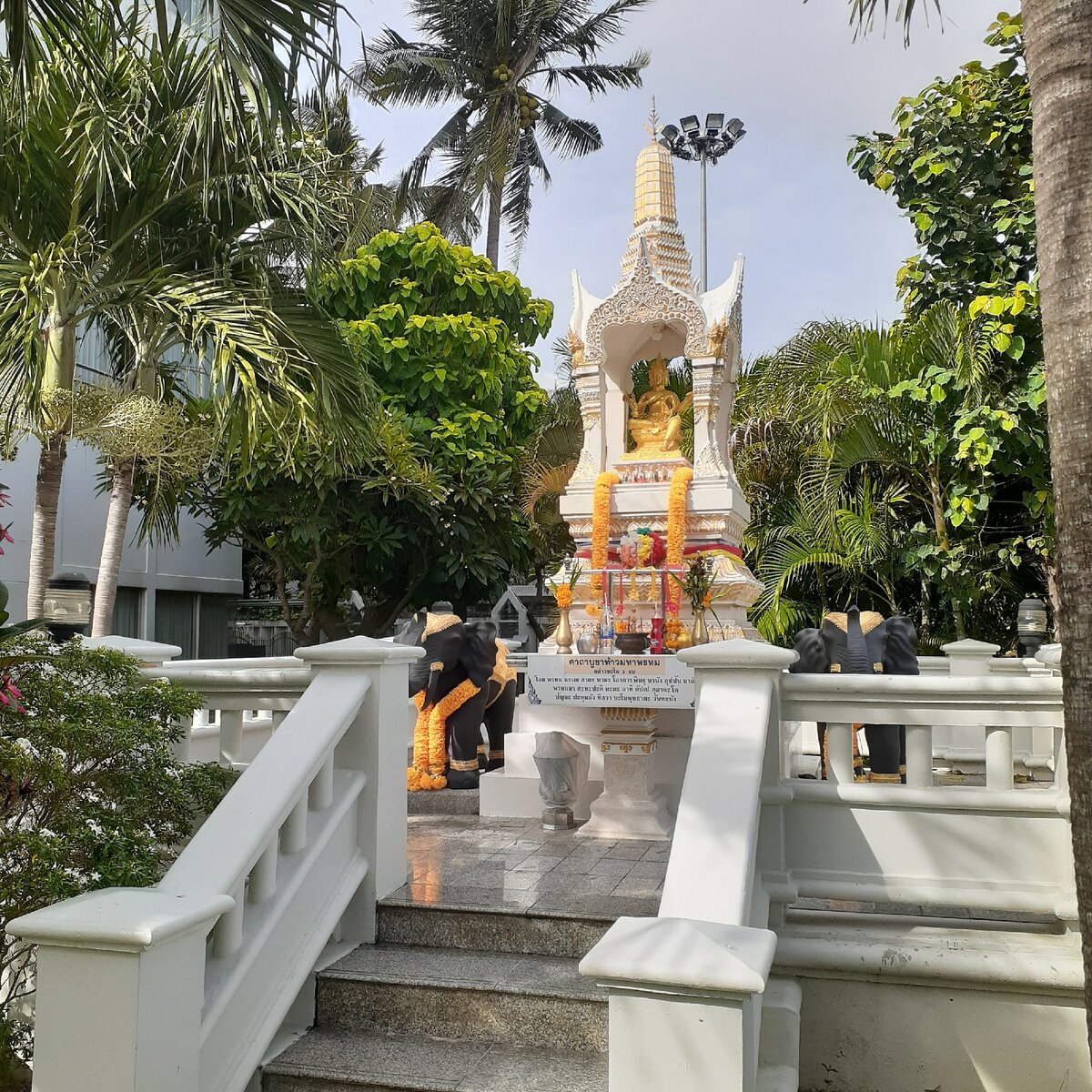 святилище Брахмы