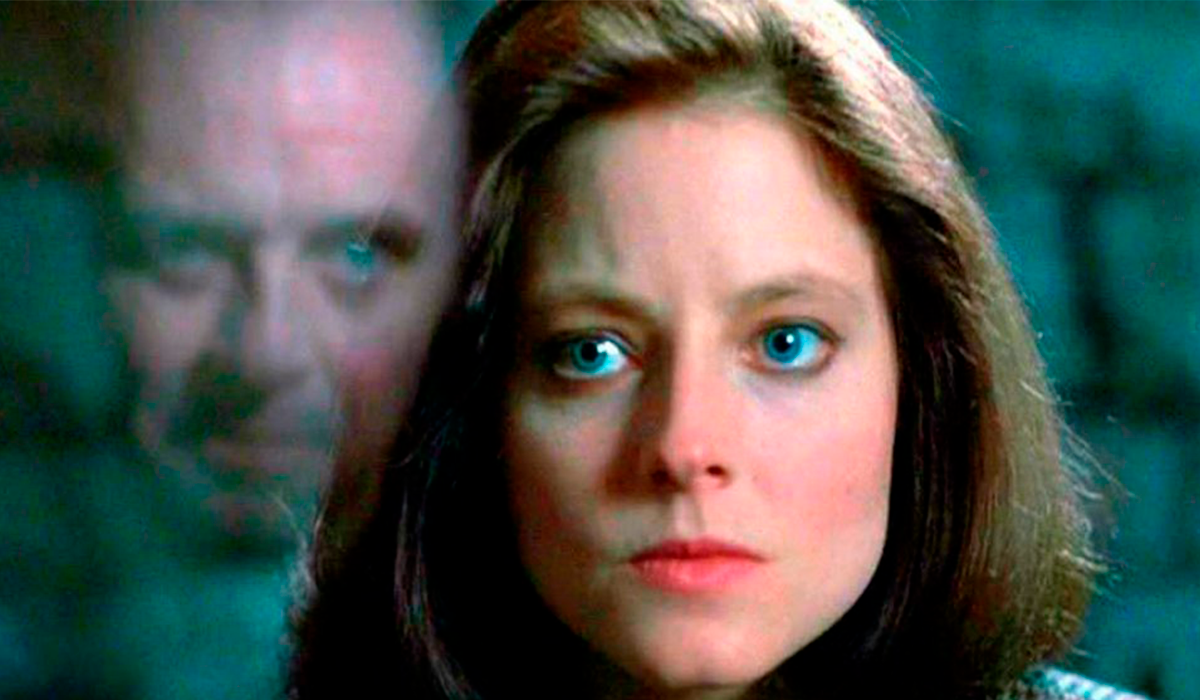 Дәретханада тыңшылық жасаған эротикалық видео