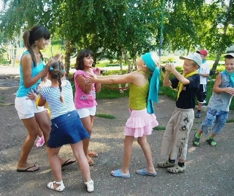 "Жмурки" - весёлая игра