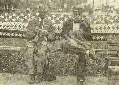 ФОТО https://www.livemaster.ru/topic/958971-24-oktyabrya-8212-den-lyubvi-k-teplym-vyazanym-noskam