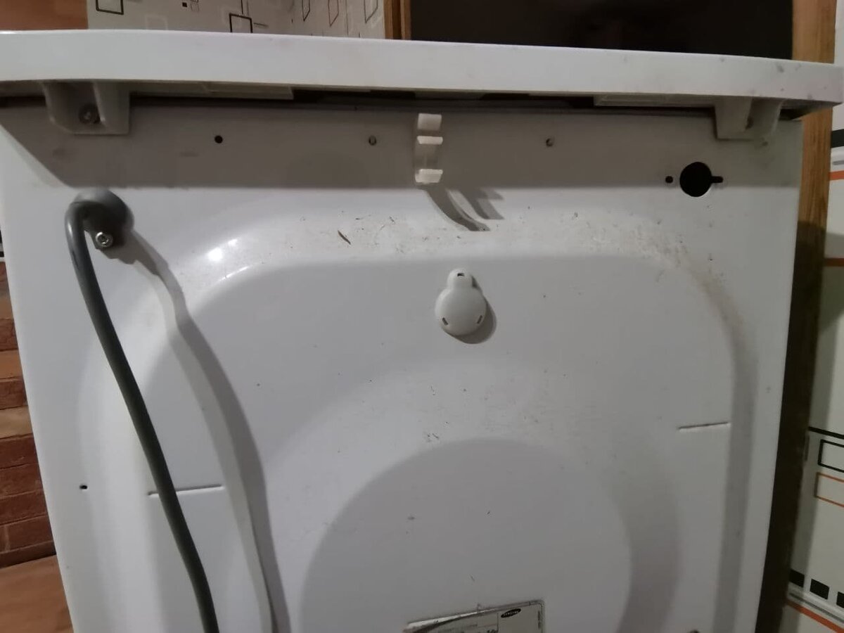 Вид сзади стиральной машины Samsung WF-S861