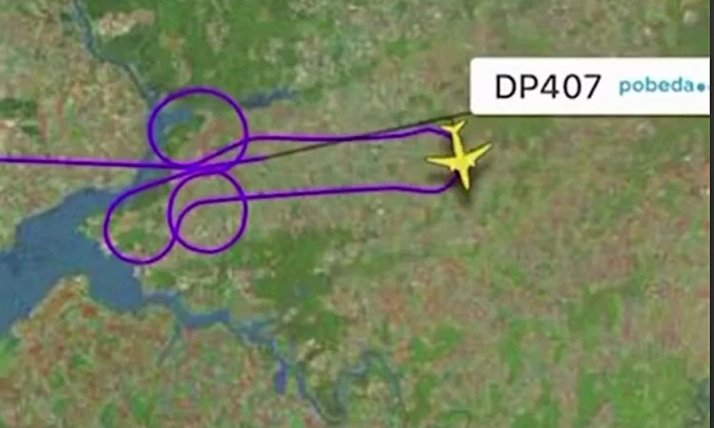 Будьте аккуратны, уберите от экранов детей, беременных стариков, Джиганов и Джигурдяев, картинка может вызвать телодвижения в поддержку Дзюбы. Фото взято из открытых источников.