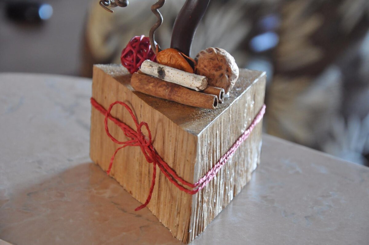 Вместо горшка - деревянный брус