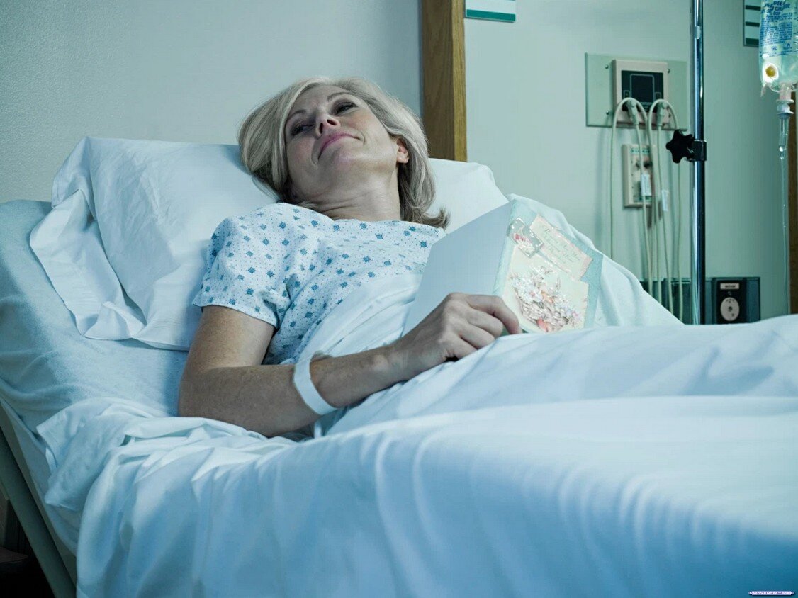 Мамочка, ты только поправься. И увидишь, что все у нас будет по-другому. Все будет хорошо.. 