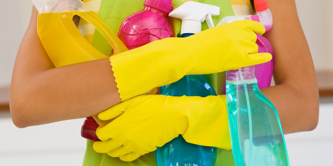 10 опасных компонентов в составе обычной бытовой химии