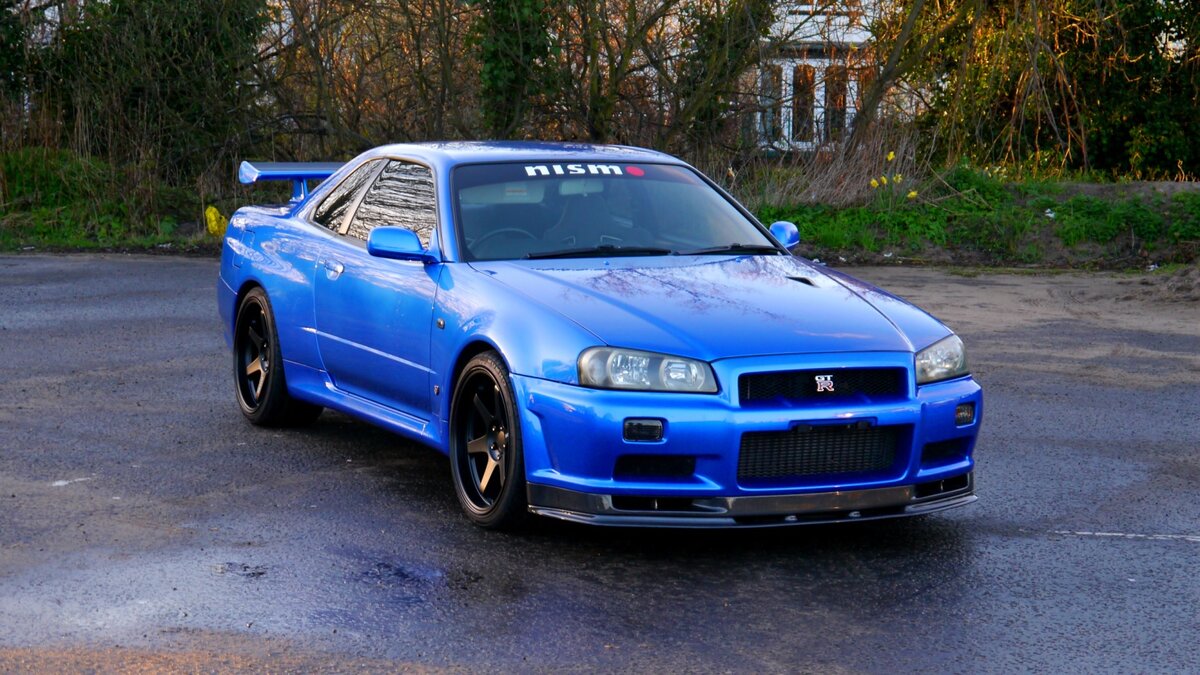 Nissan Skyline GTR r34 серый