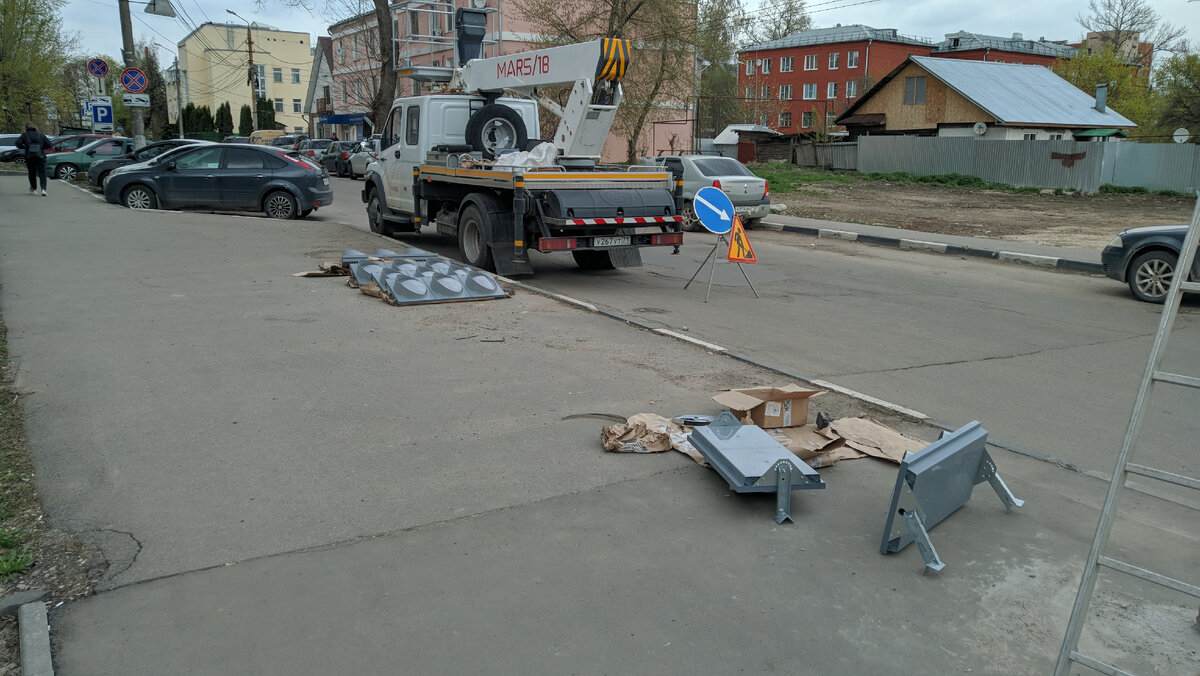 Светофорные блоки  для установки на перекрестке улиц Льва Толстого и Фридриха Энгельса