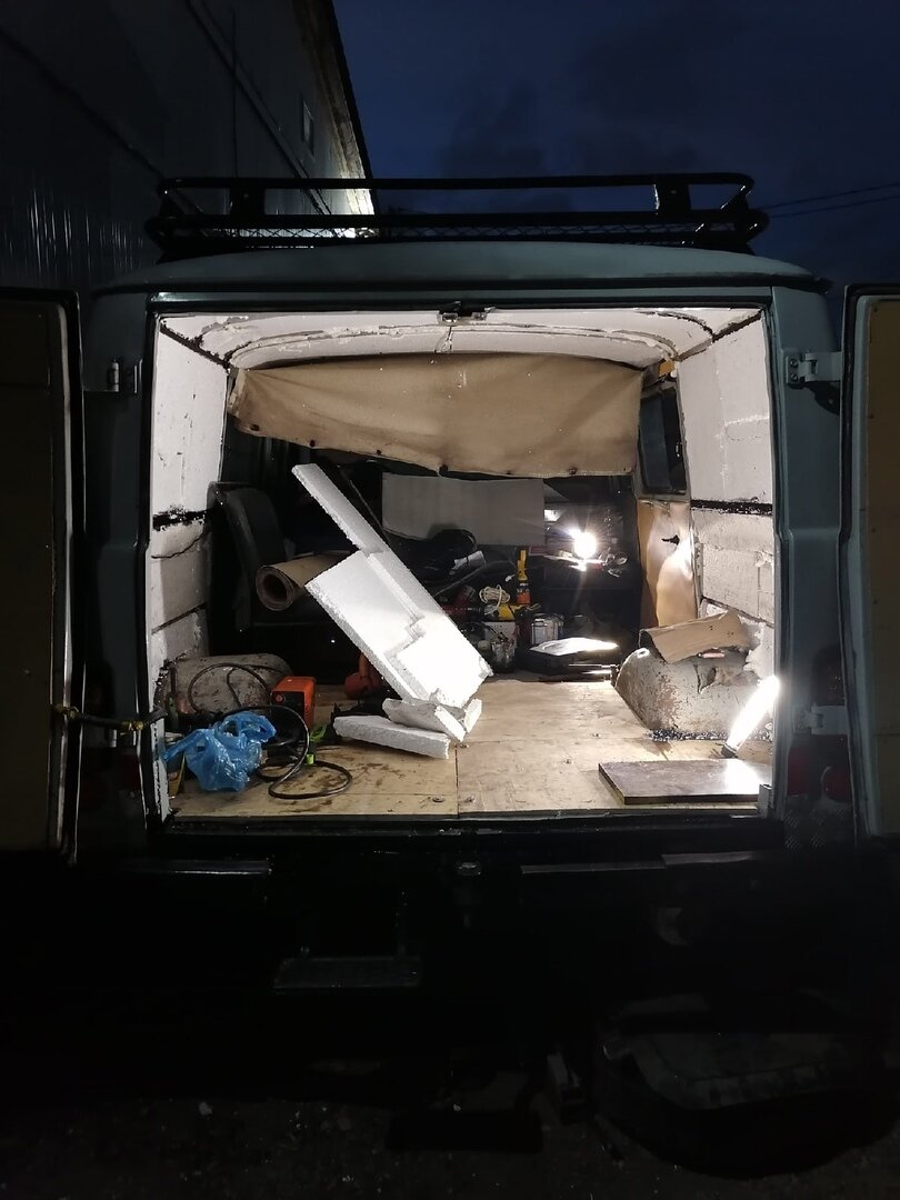 Все говорят, что мы задохнемся в УАЗе и он может легко сгореть \\ В чем ...