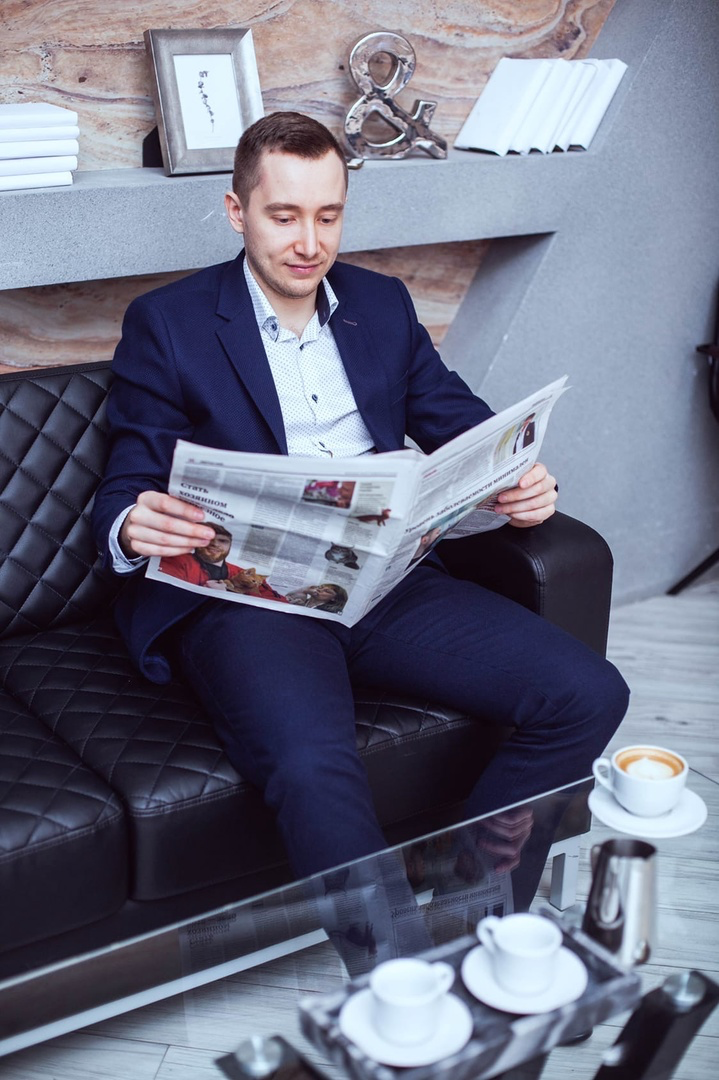 Я - Дмитрий Ракута, ваш ипотечный брокер и риэлтор с большим опытом.