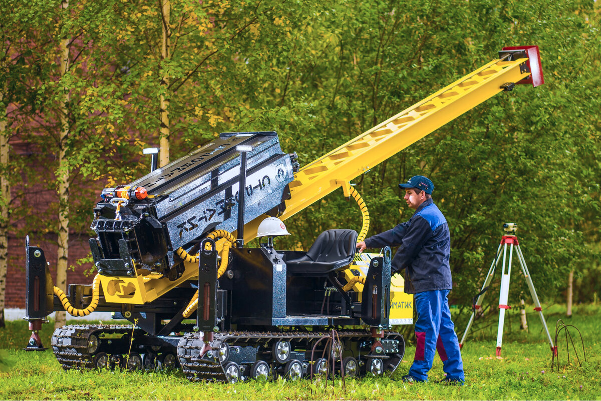 Сваебойная установка. Стройматик СГК-300. Стройматик СГК-200. Сваебой Стройматик СГК 200. Стройматик СГК-200 на гусеничном ходу.