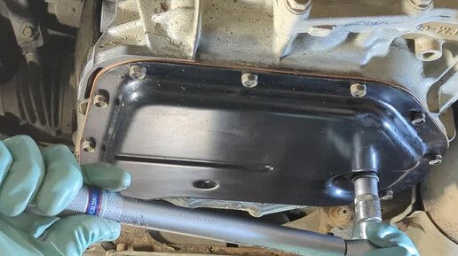 Замена масла в двигателе Субару Форестер. Oil change in the Subaru Forester engine.