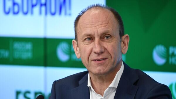    Первый вице-президент Союза биатлонистов России Алексей Нуждов на пресс-конференции в Международном мультимедийном пресс-центре МИА "Россия сегодня" в Москве.© РИА Новости / Нина Зотина
