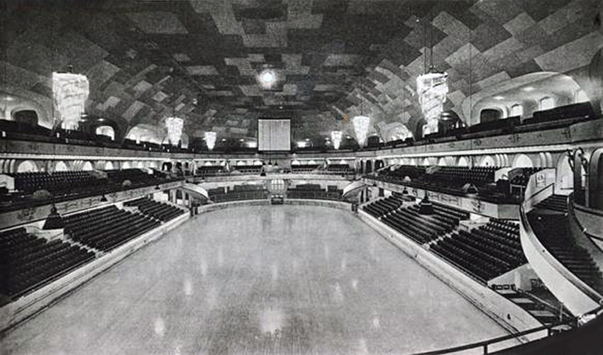 Берлинский «Шпортпаласт» - арена чемпионата Европы 1932 года. Взято из открытого источника Яндекс.Картинки