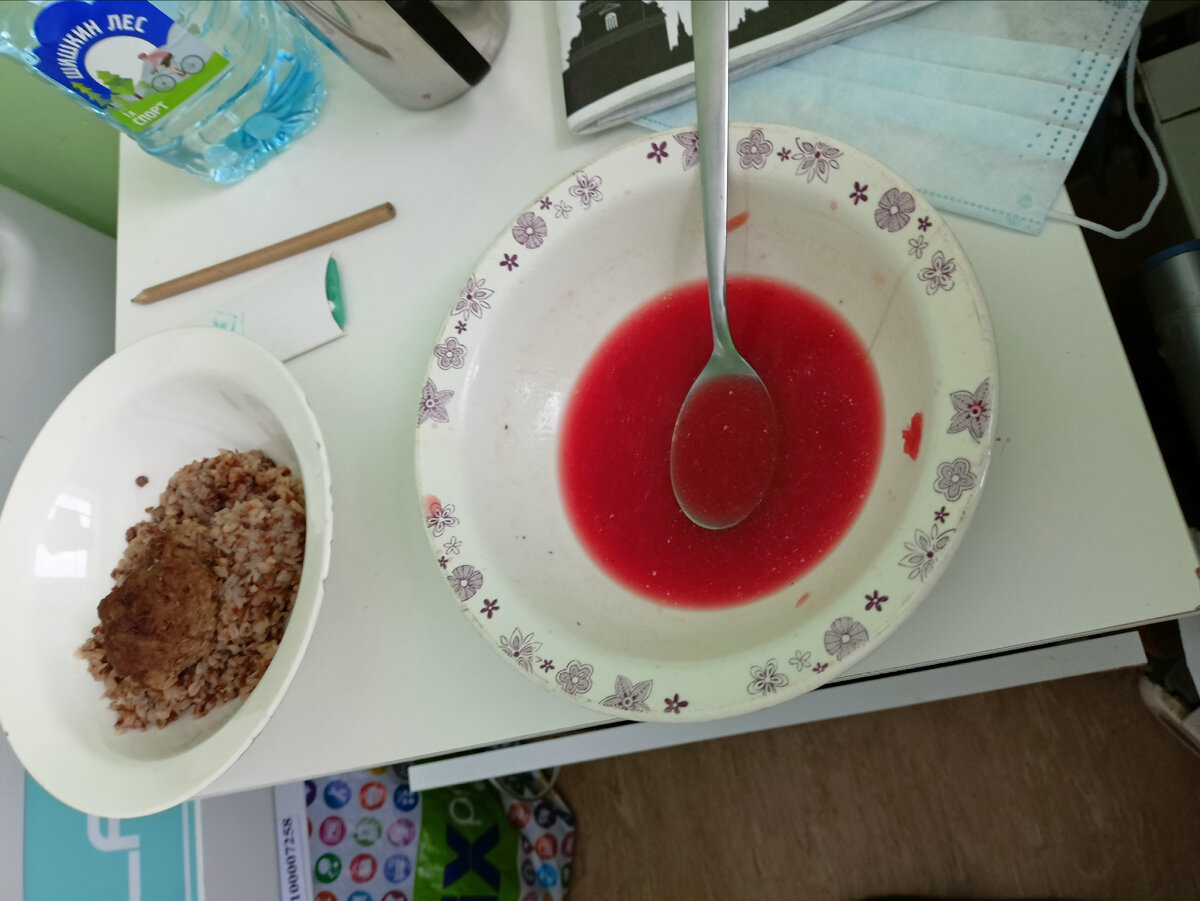 Кормят, кстати, прилично