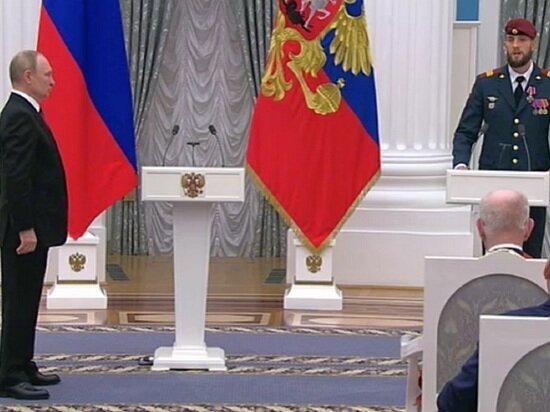     фото: скан видео с сайта kremlin.ru